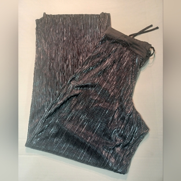 Victoria's Secret Blue Silver Pleated Trousers - Picture 5 of 7